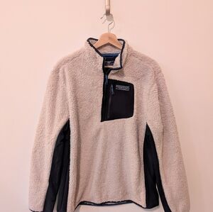 Vineyard Vines Stillwater Sherpa Tan and Navy Quarter Zip Men's Pullover NWOT L